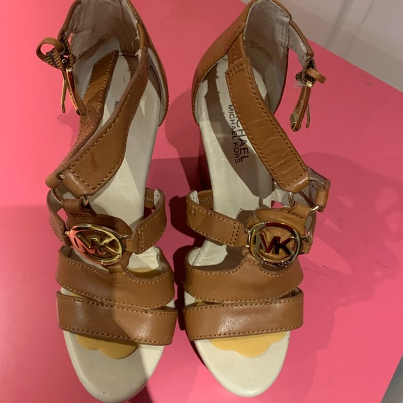 Michael Kors Wedges - Picture 3 of 4